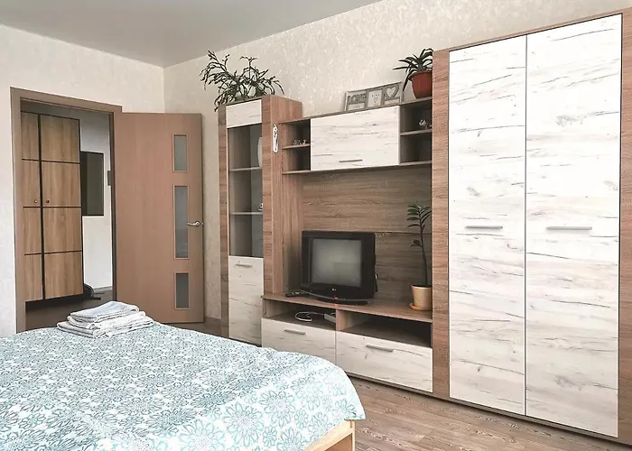 Lavina Mall Apartments Lll